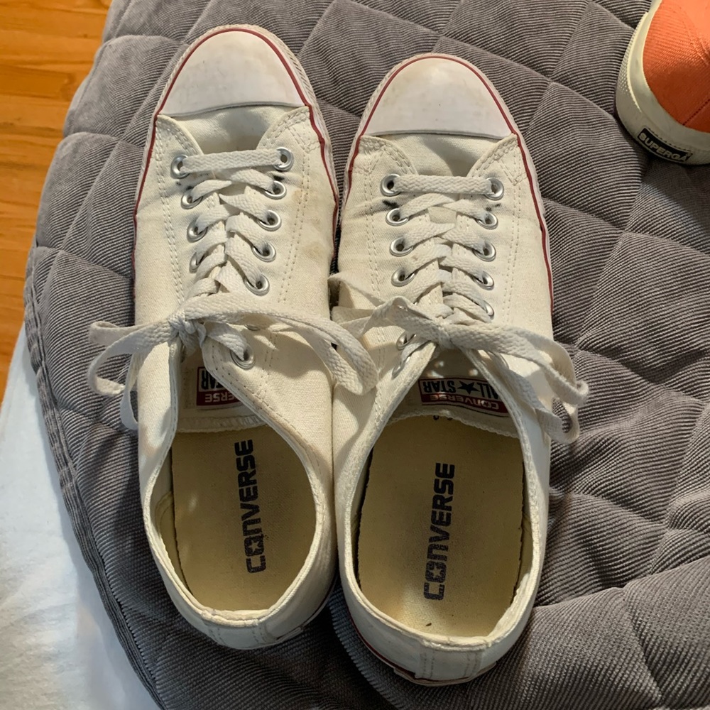 White low top converse